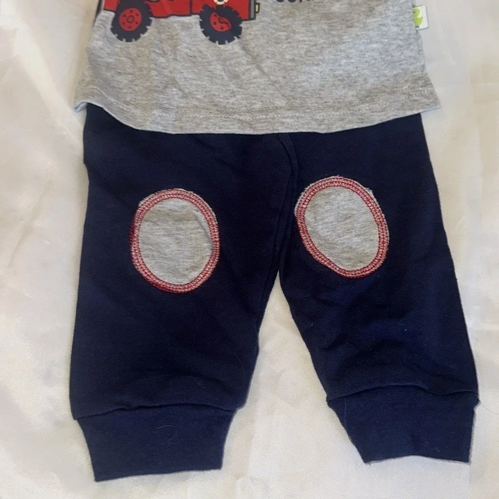 Duck Duck Goose Baby Boys Fire Truck Captain Courageous 2pc Set 3-6M NWT